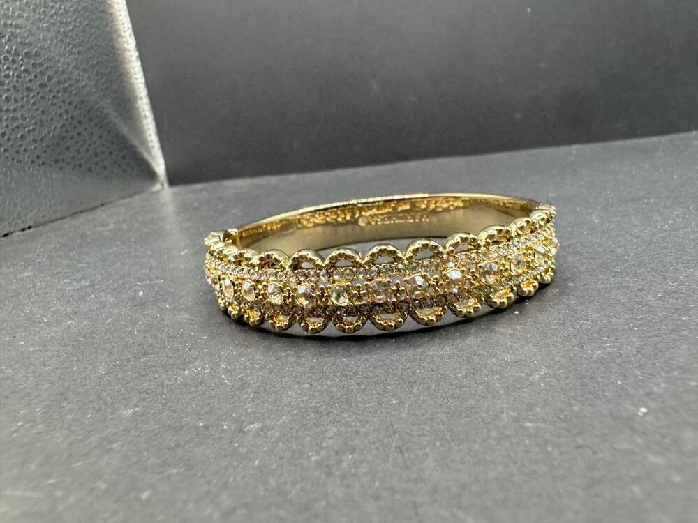 Marchesa Gold-Tone Champagne Crystal Filigree Hinged Bangle Bracelet Sz 6.5